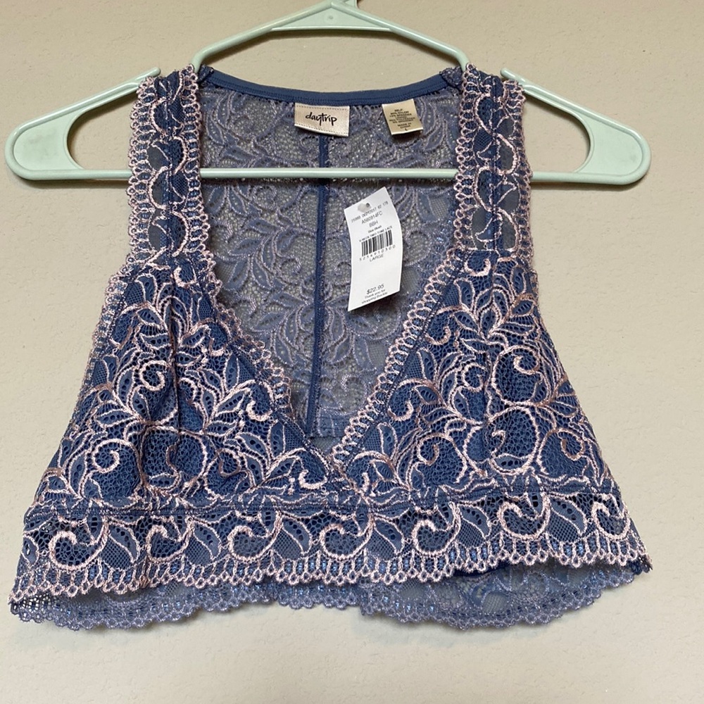 Daytrip Bralette Size Large!! NWT!!